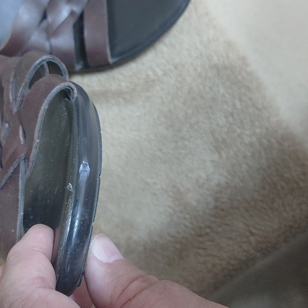 Nine West size 7 1\2 slide sandals. Brown - Picture 4 of 4